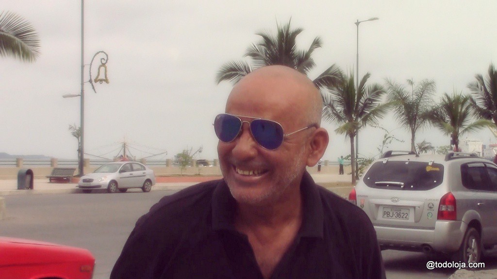 Khadafi en puerto Bolivar