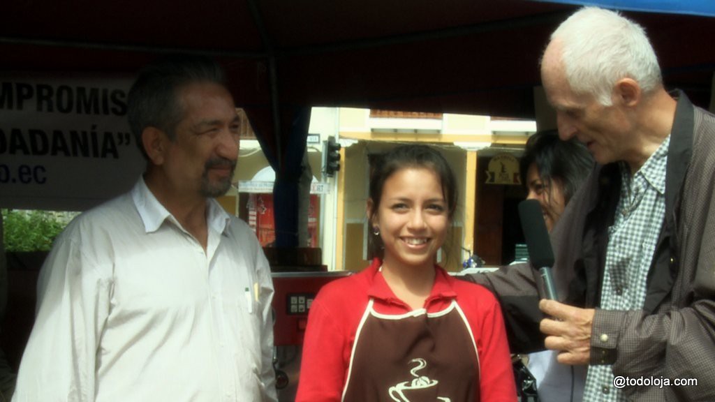 Gringo al SUR en el evento Cultura de consumo de un cafe de calidad en Loja Ecuador - Con el equipo de Papa Cafe