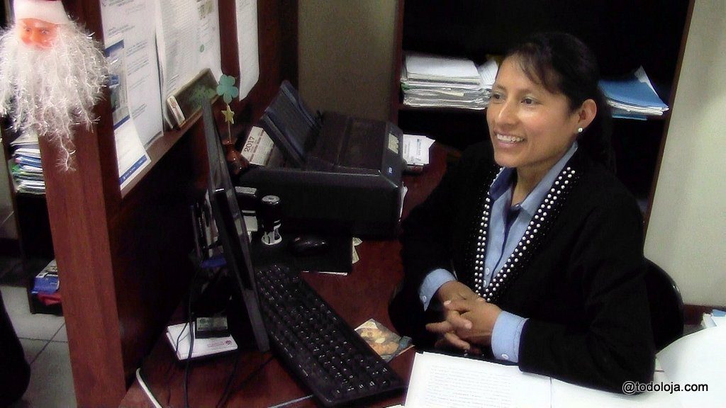 Notaria Primera Loja Ecuador - Martha